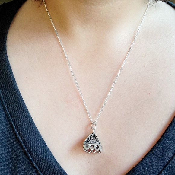 New Classic Ornate Asian Pyramid Pendant Dangle Drop Necklace - Picture 2 of 8